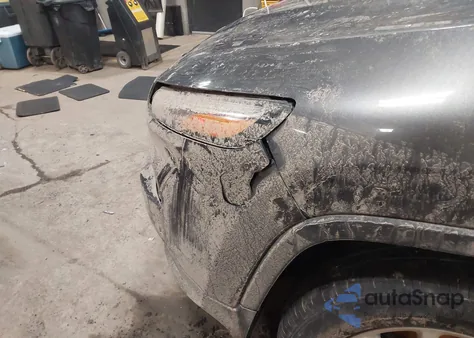 2016 Jeep Cherokee Latitude z USA, uszkodzony, nr VIN 1C4PJMCS5GW242743